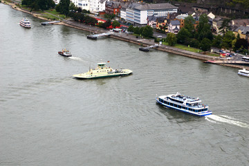 Obraz premium Fähre von St. Goar