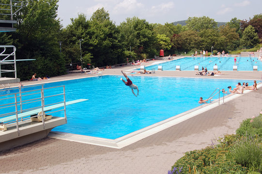schwimmbad