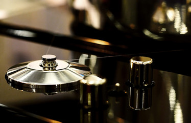 a thread driven high end hi fi turntable