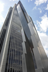 Fototapeta premium Hochhausfassade