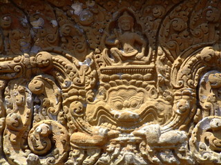Fototapeta na wymiar Linteau, temple Khmer