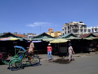 Scene de rue a Phnom Penh