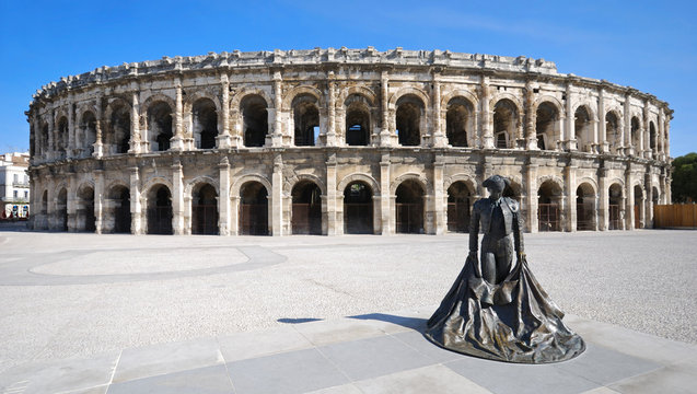 arenes de nimes