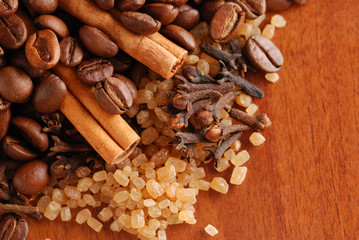 Coffee beans, cinnamon, sugar & clove
