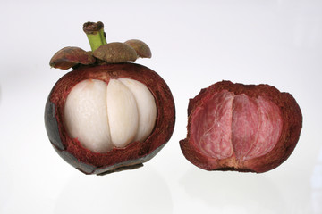  mangosteen   with  white pulp and sweet taste