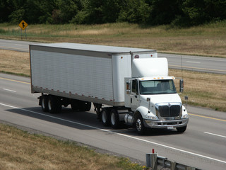 SEMI TRUCK