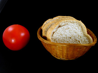 bread tomato