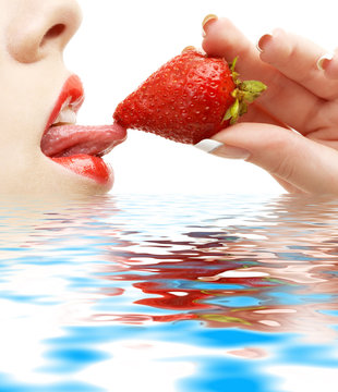 picture of strawberry, lips and tongue in water