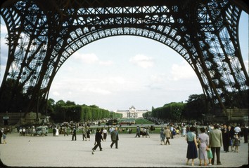 Paris 1950's © Eugenios
