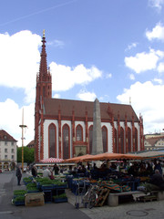 Fototapeta na wymiar Würzburg Markt