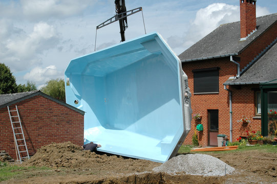 Piscine coque polyester