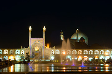 Fototapeta na wymiar Imam Square w nocy, Isfahan, Iran