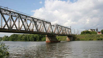 railway bridge 