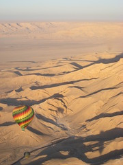 vue a&eacute;rienne &agrave; louxor