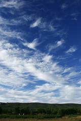 Obraz na płótnie Canvas ciel bleu nuageux