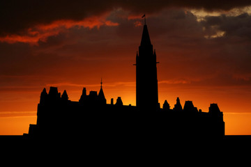 Fototapeta na wymiar Canadian parliament Ottawa at sunset