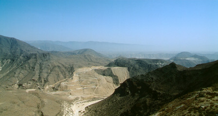 Fototapeta na wymiar Im Jebel Al-Qamar