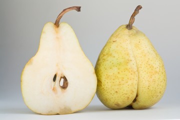 Open and closed pear
