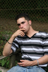 homme songeur 