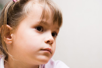 portrait fille regard noir