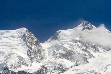 Fototapeta na wymiar View of Mont Blanc mountain range from Aiguille Du Midi