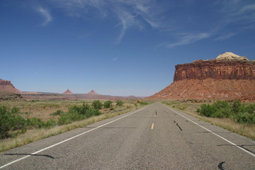 Fototapeta na wymiar Droga do Canyonlands
