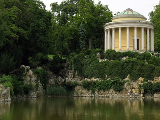 leopolodinentempel in austria