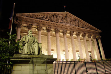 Assembl&eacute;e nationale la nuit