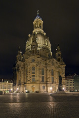 Fototapeta na wymiar Frauenkirche w nocy