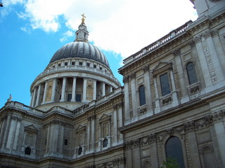Fototapeta na wymiar st paul's cathedral, london
