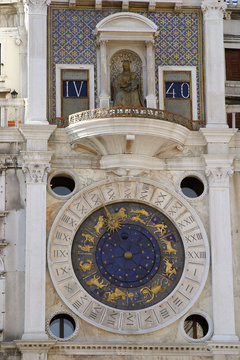 Reloj Plaza de San Marco en Venecia. Italia