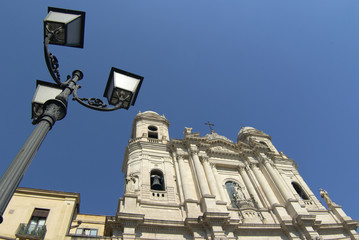Catania chiesa San Francesco lampione