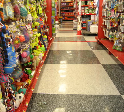Pet Store Isle