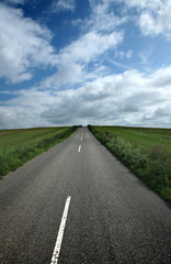 Fototapeta na wymiar rural road in the country side 