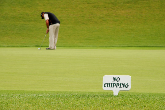 Golf - No chipping