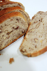 Pain doré sortant du four