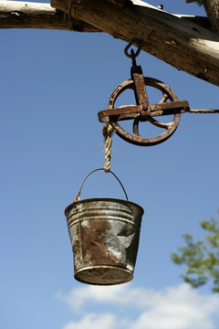 Hanging Pail