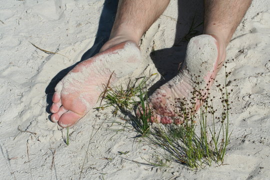 feets with sand