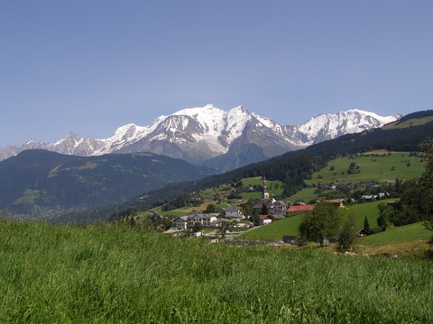 village de combloux et mont blanc