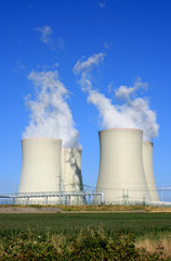 Fototapeta na wymiar nuclear power station 3