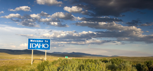 Welcome to Idaho sign - obrazy, fototapety, plakaty