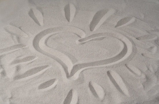 heart  on sand