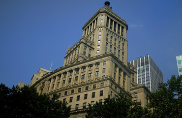 Fototapeta na wymiar Historic Skyscraper