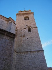 Fototapeta na wymiar Iglesia de Tordesillas2