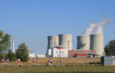 Fototapeta na wymiar elektrownia jądrowa 11