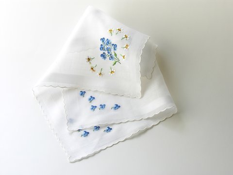 batist handkerchiefs with embroideries