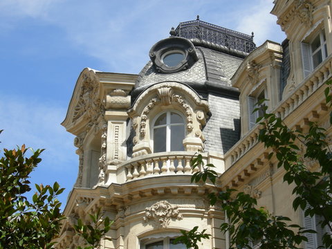 facade top