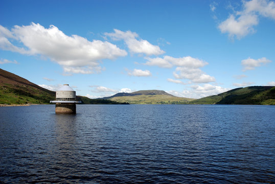 Llyn  Celyn 01