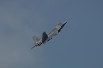 Fototapeta na wymiar F-22 Max take off