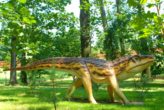 Dinosaur Ornithosuch, Ornithosuchus longidens, thecodont in jurassic park